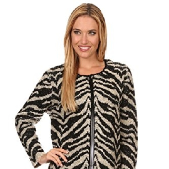 Warm and Fuzzy Thick Cardigan Overcoat in Animal - Picture 2 of 8